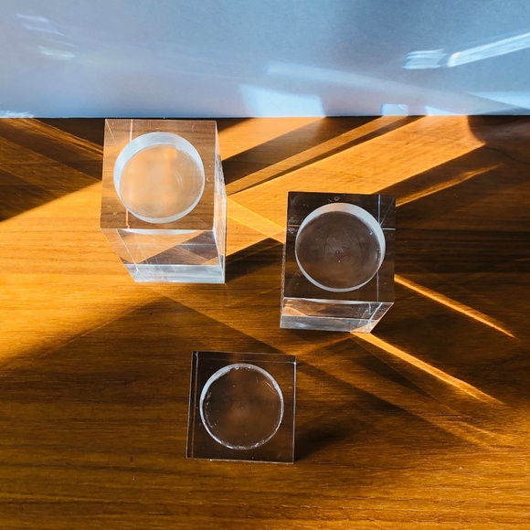 Set of 3 Lucite Tea Lights - Picture 3 of 5